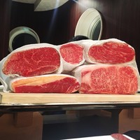 神戸牛炉釜炭焼ステーキ IDEA 銀座 - 神戸牛3種選びました(シャトーブリアン・イチボ・サーロイン)