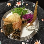 紫雲閣 - 料理長おまかせ和食膳…紫雲閣名物のいぶりがっこのパイ包み