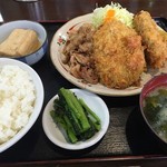 れんこん - コロッケ&生姜焼き定食¥850