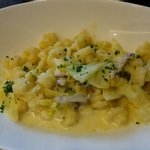 ヴィーテ - オレンジクイーン（白菜）と自家製燻製ポークのクリームソースのトロットレ　2016.12