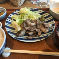 赤坂うまや 新宿 - 博多もち豚の炭火焼とろろ定食