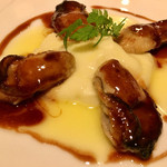 シェヌー - 私の選んだ「松島産牡蠣のポワレ ポテトピューレ添え赤ワインソース」♡（2016.12）
