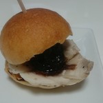 ル・プチメック - ローストポークとプラムの赤ワイン煮190円