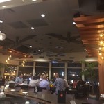 Harbor Restaurant At Pier 38 - 窓の外にはハーバー