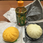 ファミリーマート - 料理写真:今朝の食事は これで・・
