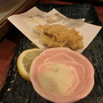 能登美 - 牡蠣の天ぷらは塩でいただきます（＾q＾）