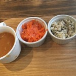 ティスカリ - スープと前菜2種