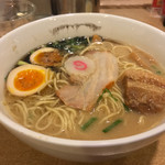 カーザ ルカ - 丼の底からチャーシューや味玉をサルベージ・・・俺も暇だね。はは。