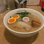 カーザ ルカ - ラー博は俺の社員食堂。 キソグとんこつラーメソ！ なるとがキュート♡ 