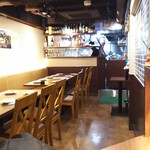 メコン - 改装して綺麗な店内に