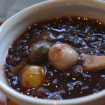 中からは生麩とお餅がこんにちは～
          量もたっぷりでとっても美味しかったよ！