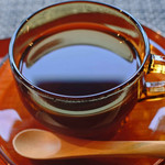 似故礼 - 珈琲は注文ごとに淹れておられるようで
      飲みやすく美味しい珈琲です。