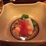 山玄茶 - 先付・「蒸し鮑」「車海老」「菜の花」「赤蕪」