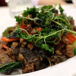 バーン・タム - 