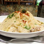 アーモンド - 明太子クリームソース（大盛）1,000円（コーヒー付き）