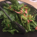 囲 - 小海老と春菊のサラダ