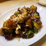 ゆたか - 鶏肉とクワイの辣醤炒め　赤唐辛子に注意！