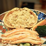 鞍馬口 寿星 - 津居山港
      松葉ガニ