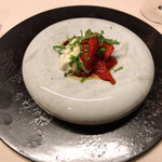 TACUBO - カリフォルニア産ブッラータと赤パプリカ