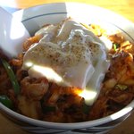 まっちゃ亭 - チーズぶたキムチ丼　850円