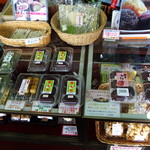 Ippuku Dokoro Ohagiya - おはぎなどの和菓子（ながおか菓子舗謹製）
