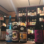 Tanteru Fuji - 焼酎だけで、250種くらいあるとか。選ぶのが楽しいぜい。