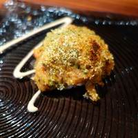エニェ - 主菜
                白子　セコガニ　赤ネギのグラティネ　チャングロー仕立て