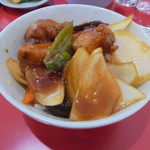 大門 - 酢豚をごはんに乗せて食べる！