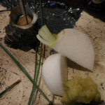 銀座 水野 - 姫サザエの壷焼き、カブのセロリ味噌添え