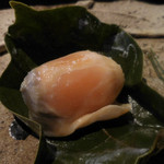 銀座 水野 - 鱒の柿の葉寿司；アップ