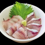 海女食堂 - 朝どれ地魚海鮮丼