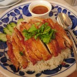 バンセンストア - カーウマンガイトー（鶏肉揚げと鶏スープ焼き込んだご飯）…税込800円