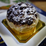 レ・カカオ - 2016年12月：シュー・ア・ラ・クレーム(\480)…相方大絶賛の一品、カカオ豆の生地とカカオ風味のクリームのシュークリーム