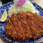 とんかつ檍 蒲田本店 - 凄いボリューム感だ。