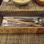 洋食カフェもみじ堂 - 食器