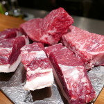 TACUBO - イノシシとタクボ牛の見せ肉