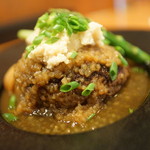 裏参道牛肉店 - ハンバーグ山わさびソース