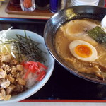 Ramen ichi bamboshi - 得ランチ。ぶし醤油+バラ焼豚丼(670円+190円)