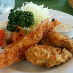 天使の海老と能登産牡蠣フライh28.12.18撮影