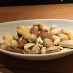 やさいのShot BAR あぐりこ - ミックスナッツ。