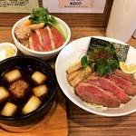 麺屋さくら - 2016年
      上鴨南蛮つけそば
      スペシャル鴨丼