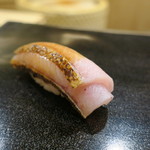 日本橋蛎殻町 すぎた - 鰤握り