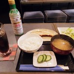 洋風呑み処 ＯＭ・ＯＭ - 焼き魚（鮭）定食