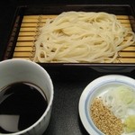岡半 - 〆の冷やし稲庭うどん