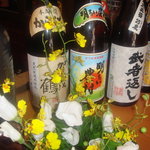 串かつ ちとせ - 珍しい焼酎やお酒も取り揃えています。