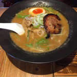 なると家 - みそラーメン 900円^_^