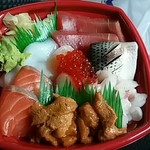 Dom Maru - 海鮮丼‼ウニトッピング‼６９０円‼