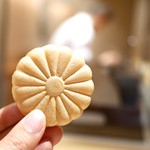 銀座 しのはら - 最中（フォアグラとあんぽ柿）