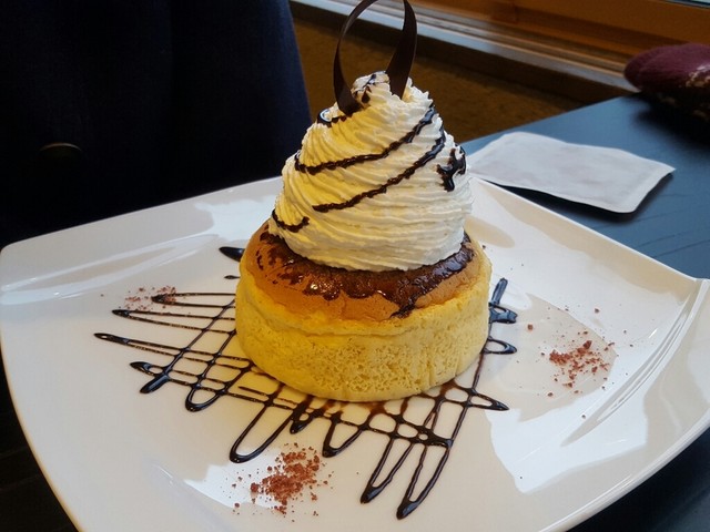 ショコラトリー カフェ プルレ リール Chocolaterie Cafe Pleurerrire 五所川原 チョコレート 食べログ