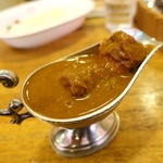 欧風カレー ボンディ - カレー後ろから